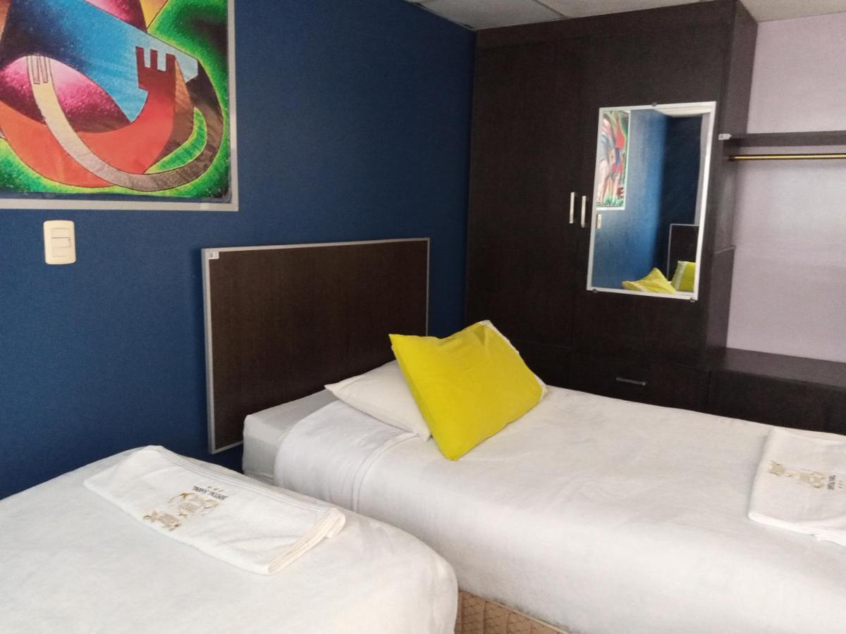 Hostal Naval Hotell La Paz Exteriör bild